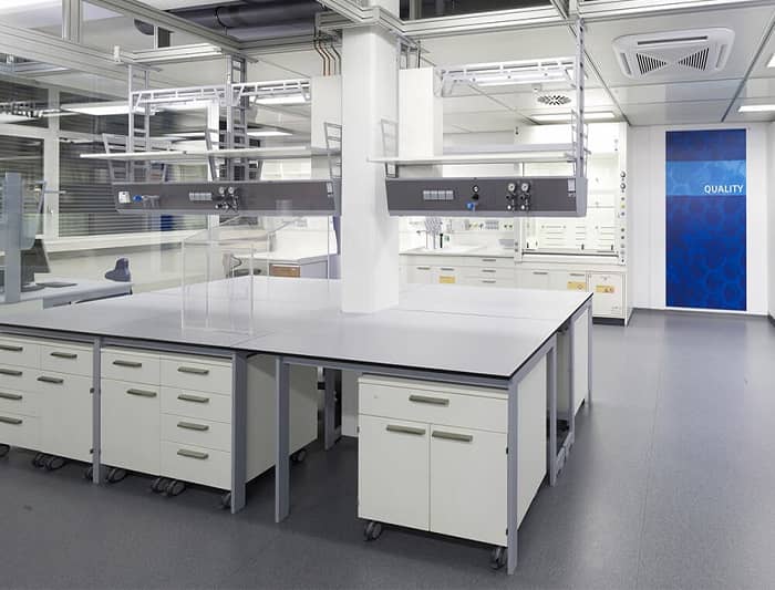 實(shí)驗(yàn)室家具生產(chǎn)廠家介紹實(shí)驗(yàn)室常用的實(shí)驗(yàn)臺都有哪幾種?