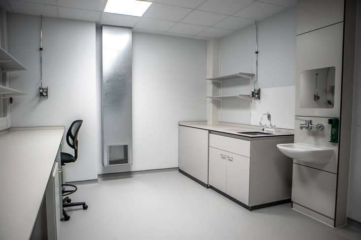 怎么做好高校物理、化學(xué)、生物實驗室的設(shè)計方案