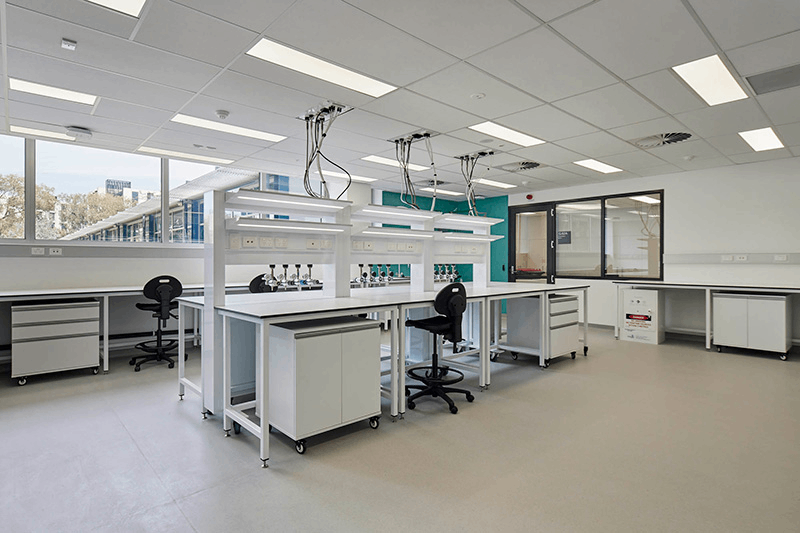 第三方檢測實驗室建設：CMA 認證要求的空間分區與儀器校準流