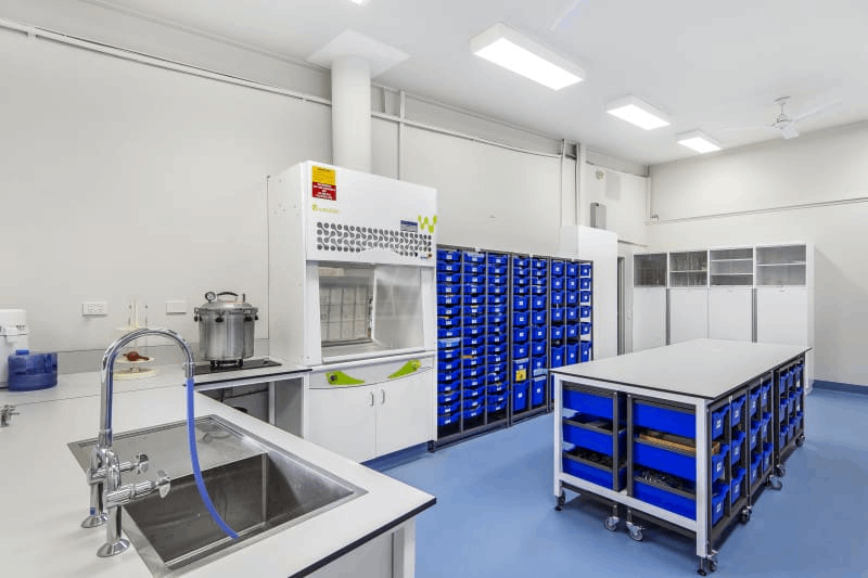 2025 年實驗室智能化升級：從溫控到安防的全面解決方案